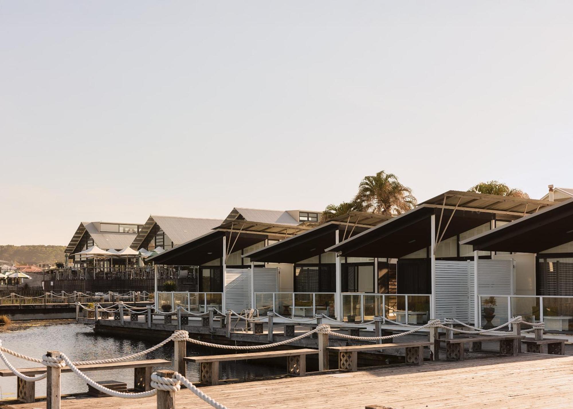 Caves Coastal Bar & Bungalows Caves Beach Eksteriør bilde